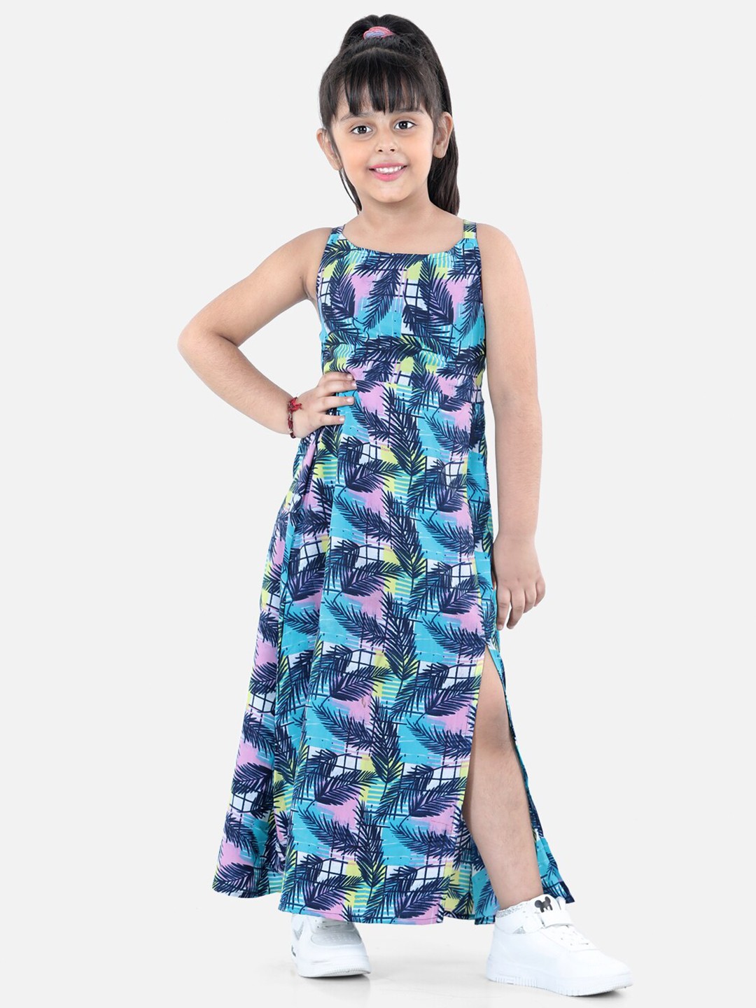 

AWW HUNNIE Girls Blue Floral Crepe Maxi Dress