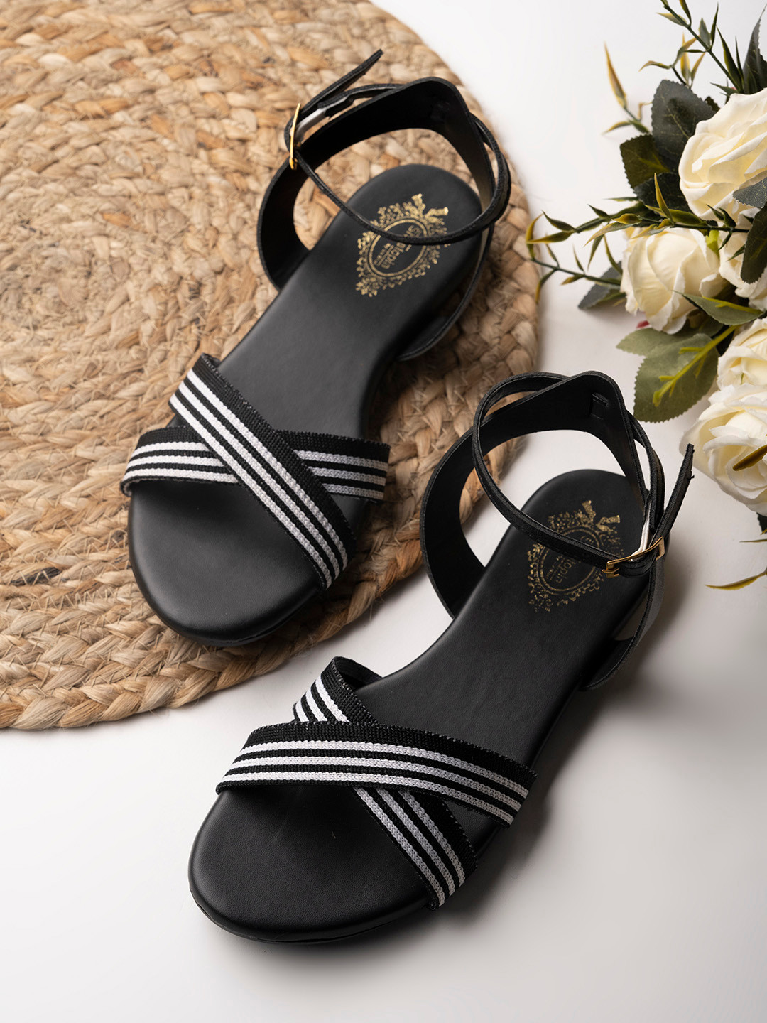 

Shoetopia Women Black Printed Open Toe Flats