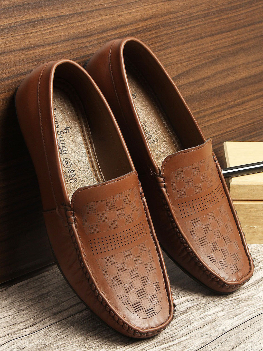 

LOUIS STITCH Men Brown Textured Leather Semiformal Loafers