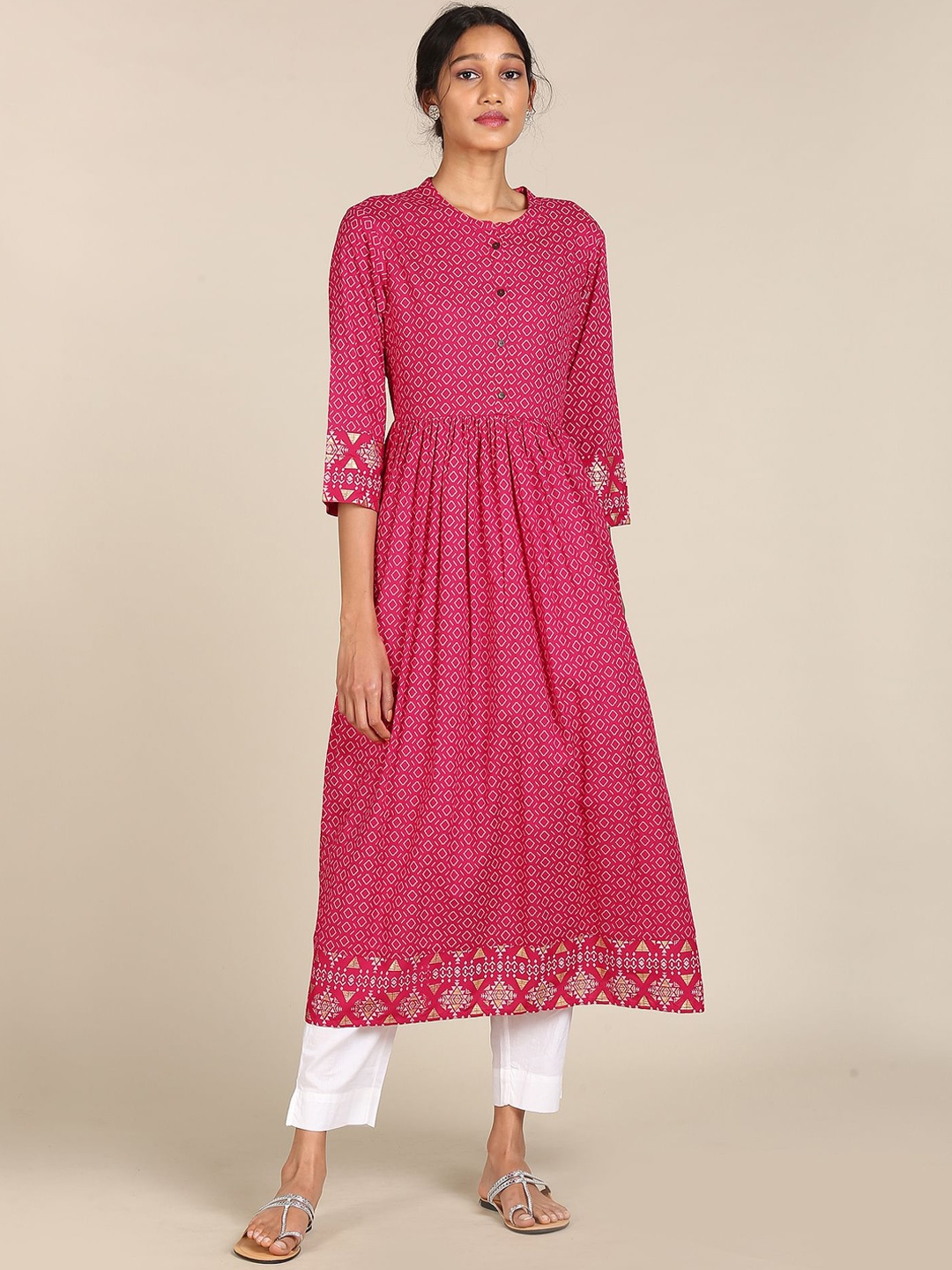 

Karigari Women Pink & White Geometric Printed Mandarin Collar Anarkali Kurta
