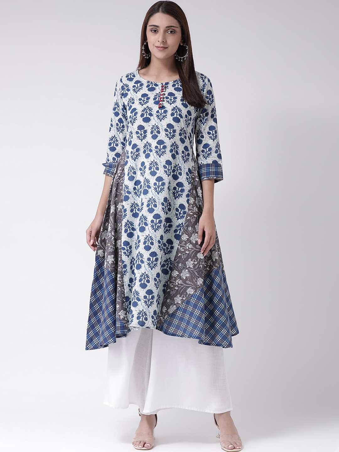 

Span Women Blue & White Floral Printed Round Neck Kurta