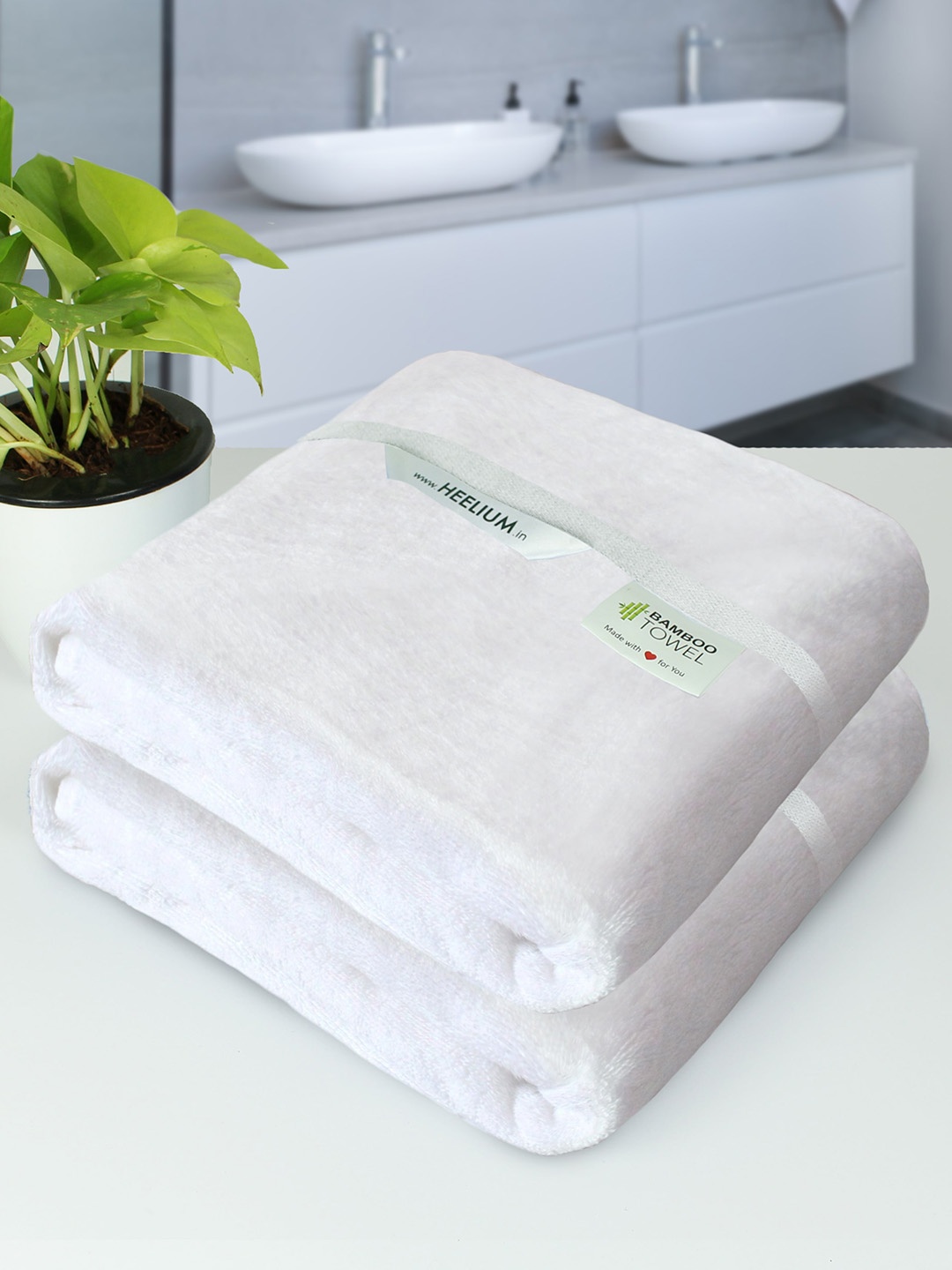 

Heelium White Unisex Pack of 2 Bamboo Super Soft & Quick Drying 400 GSM Bath Towel