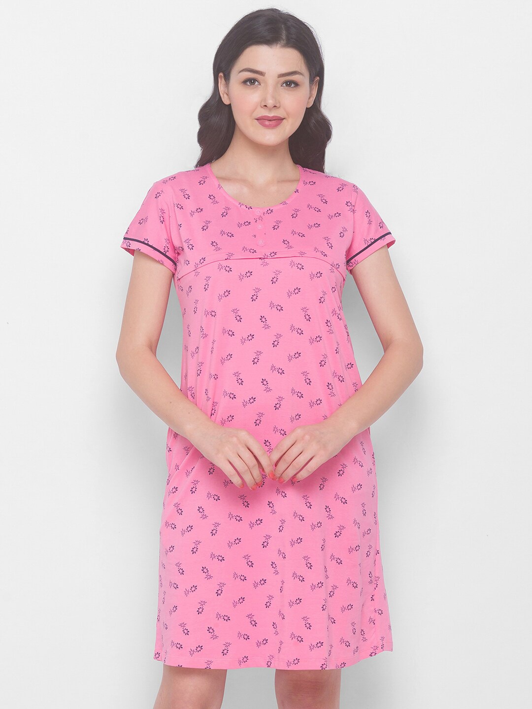 

AV2 Peach-Coloured Floral Printed Maternity Nightdress