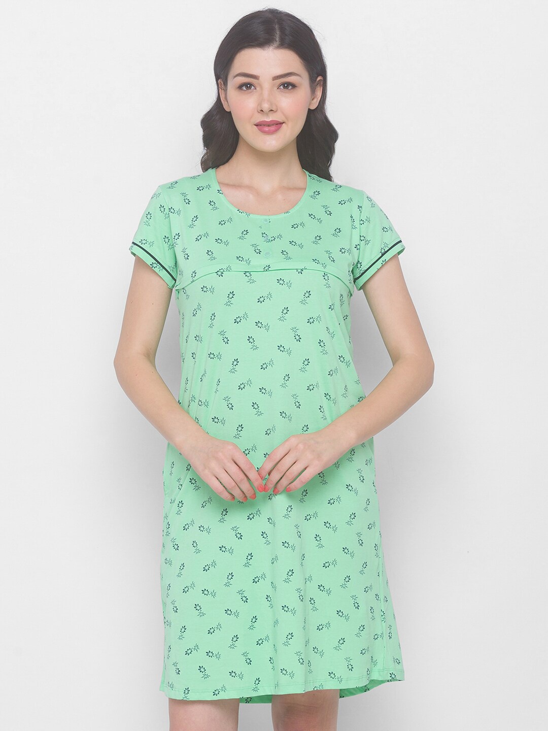 

AV2 Green Maternity Printed Nightdress
