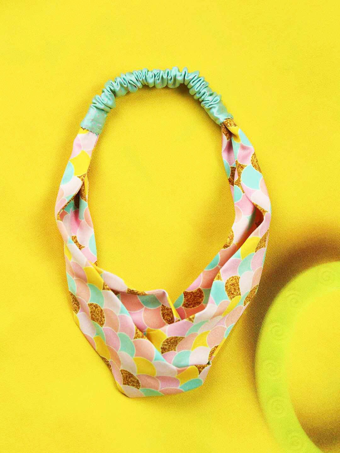 

Tossido Women Pink & Green Printed Satin Criss-Cross Headband
