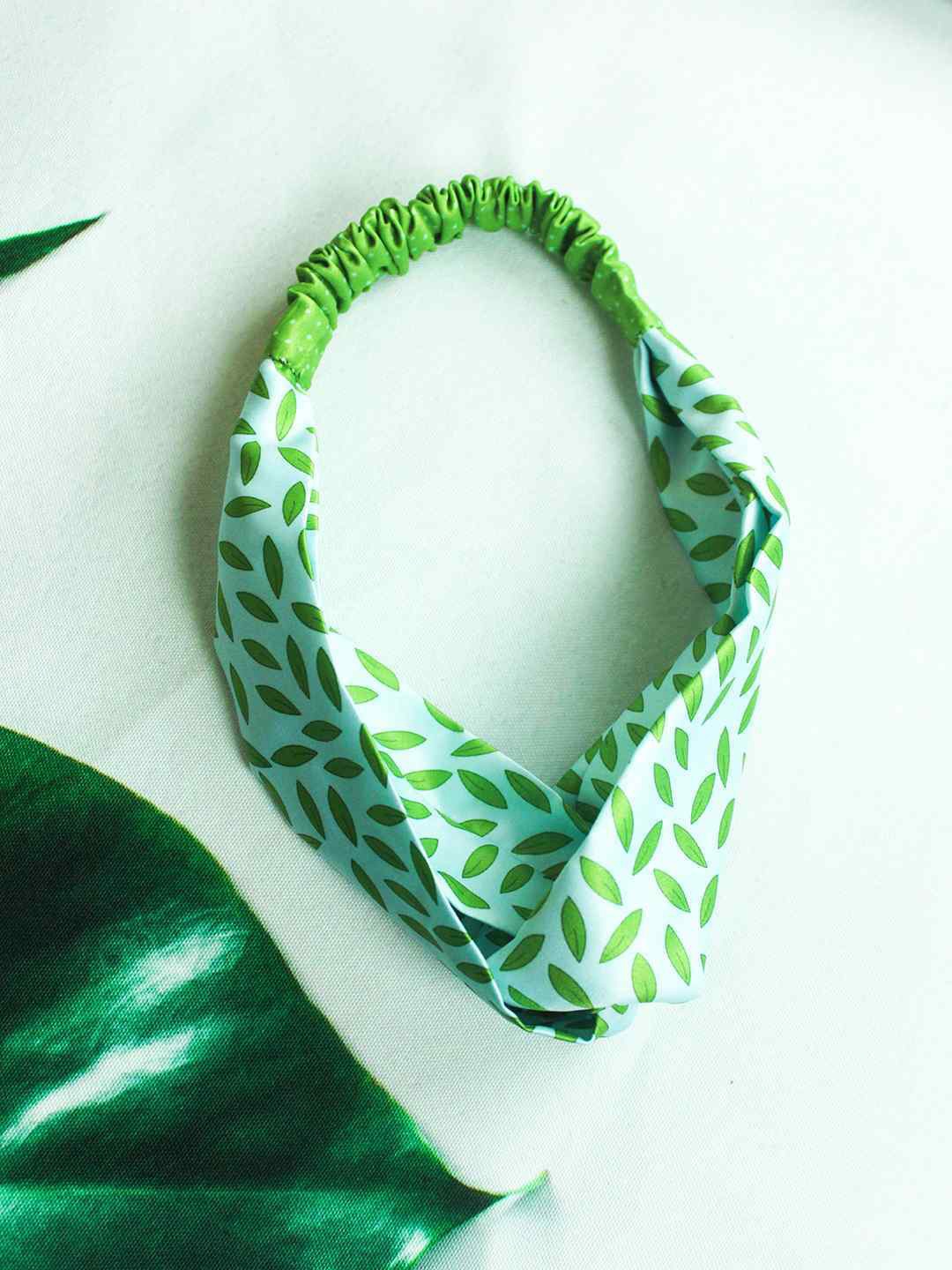 

Tossido Women Blue & Green Printed Satin Hairband