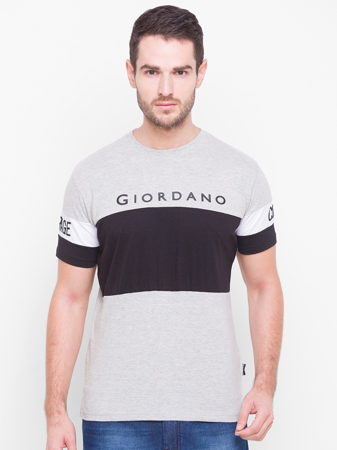 

GIORDANO Men Grey & Black Colourblocked Slim Fit T-shirt