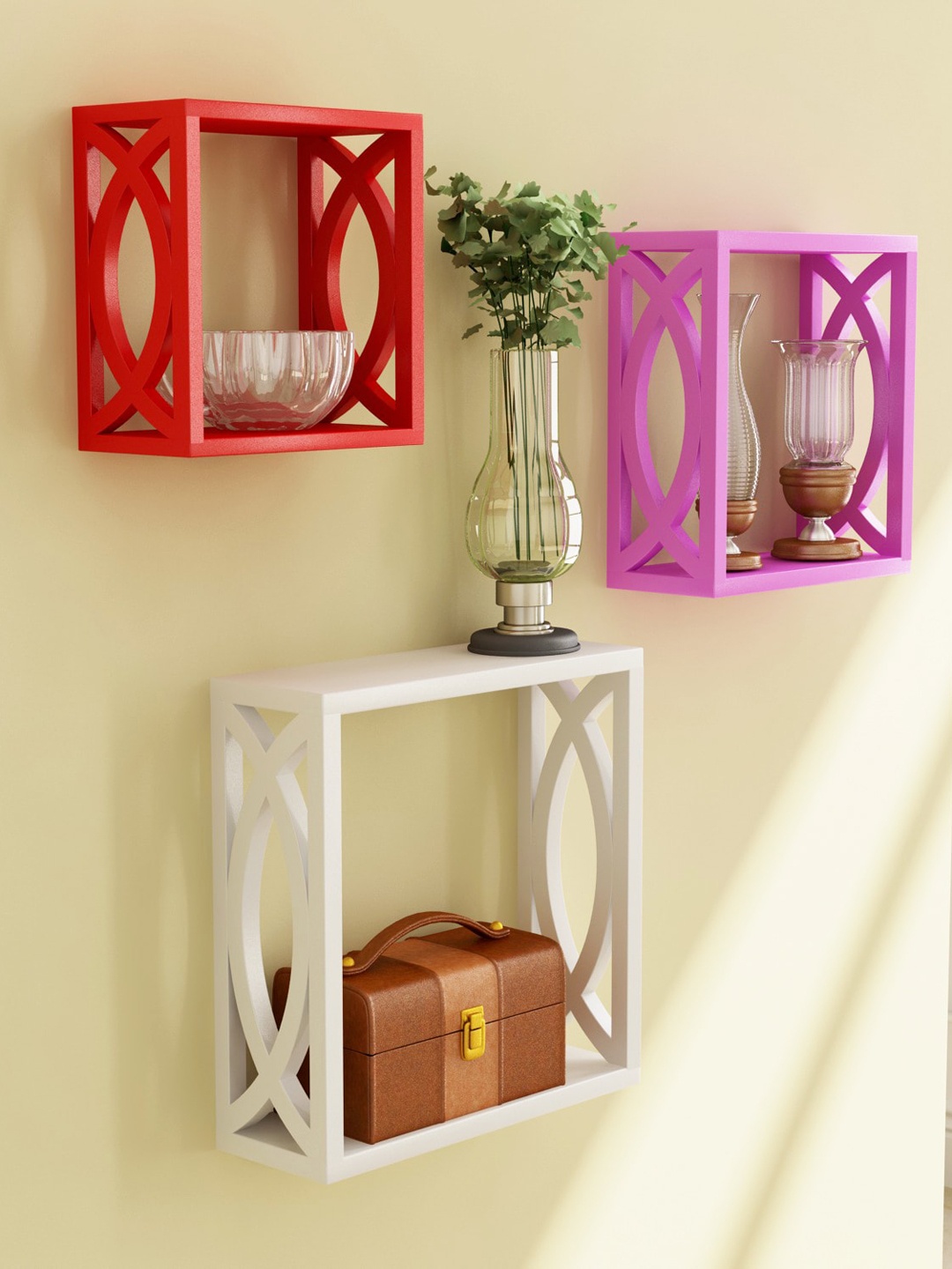 

Home Sparkle Pack of 3 White & Red MDF Pocket Wall Shelf