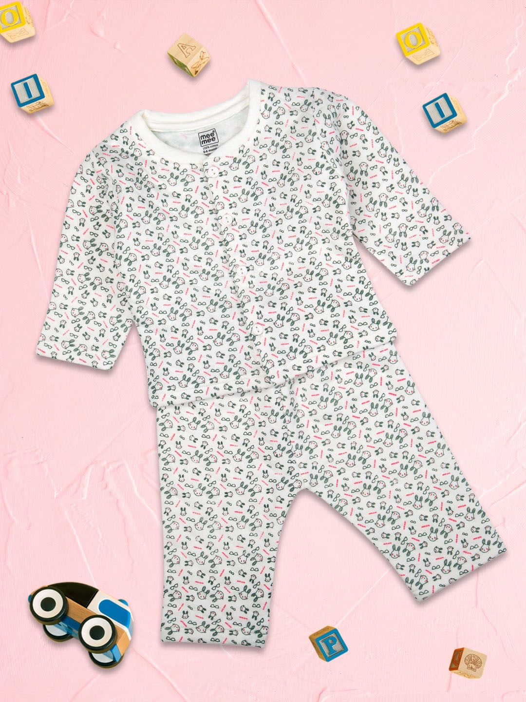 

MeeMee Boys Cream Printed Pure Cotton Night Suit