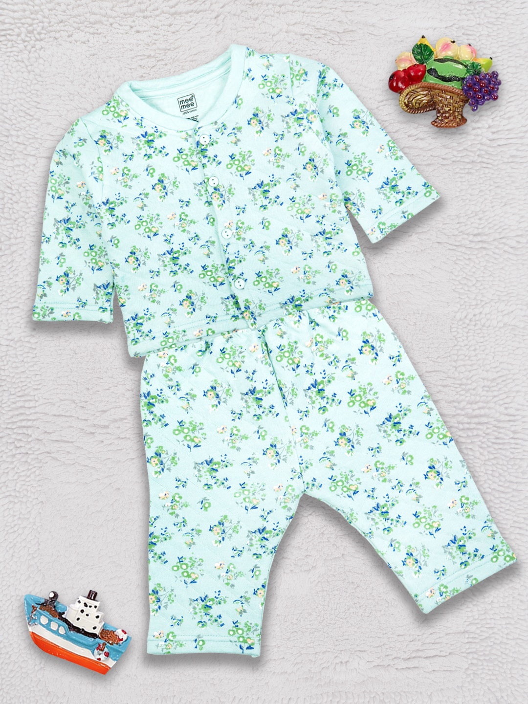 

MeeMee Girls Green Printed Pure Cotton Night suit