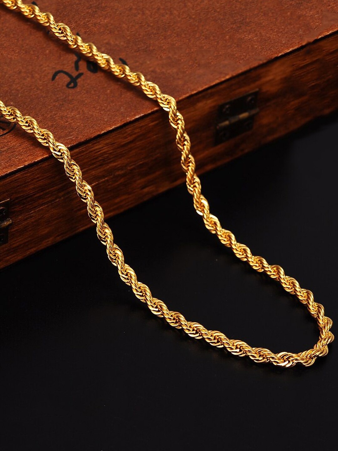 

Yellow Chimes Men Gold-Plated Stainless Steel Neck Chain