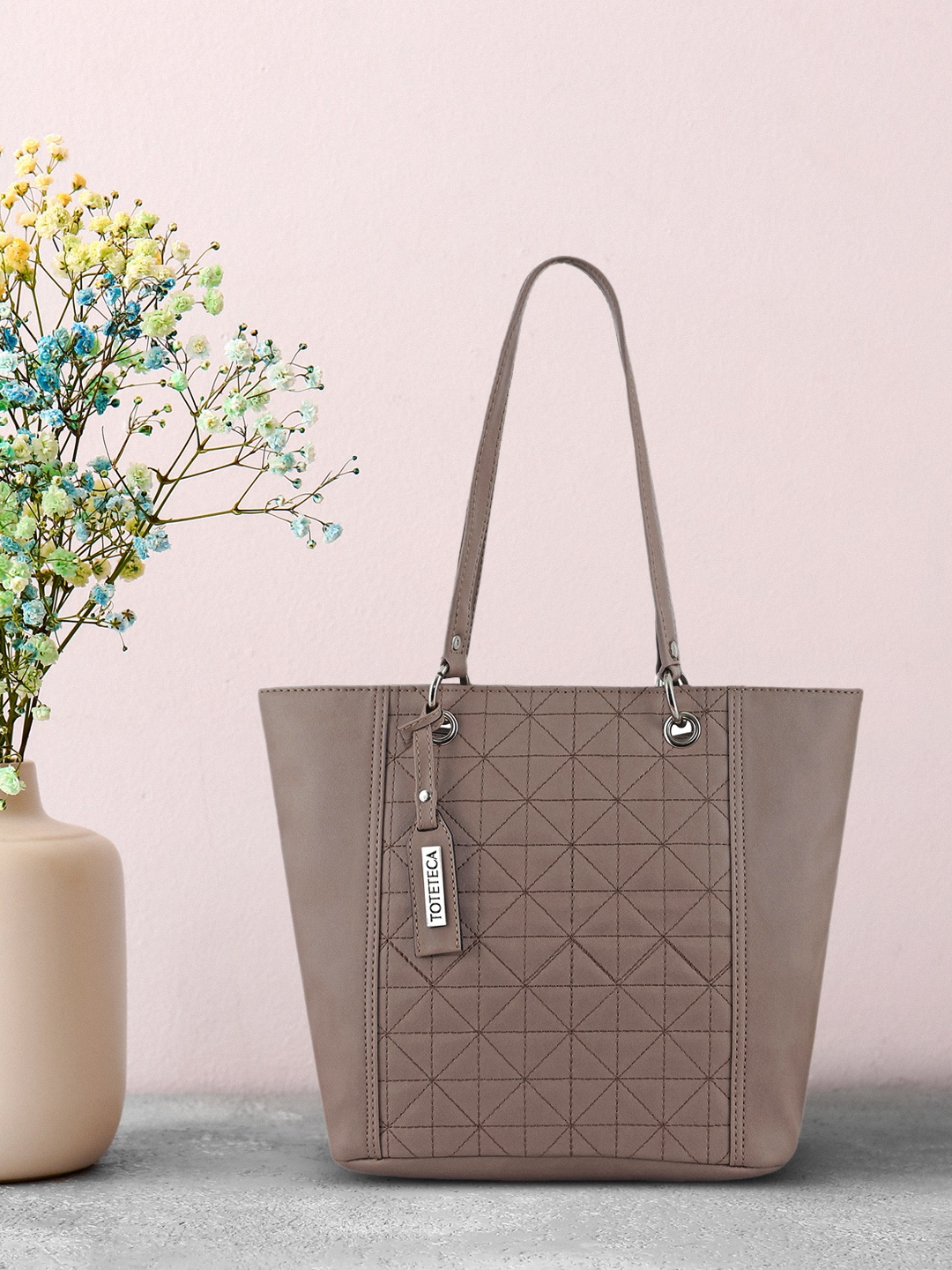 

Toteteca Beige Textured PU Structured Shoulder Bag with Quilted