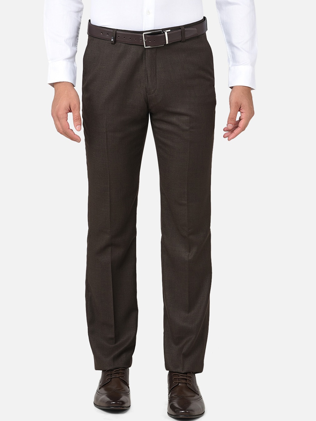 

Oxemberg Men Brown Solid Smart Slim Fit Wrinkle Free Trousers