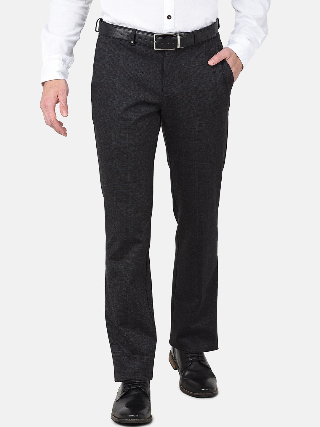 

Oxemberg Men Black Smart Slim Fit Wrinkle Free Formal Trousers