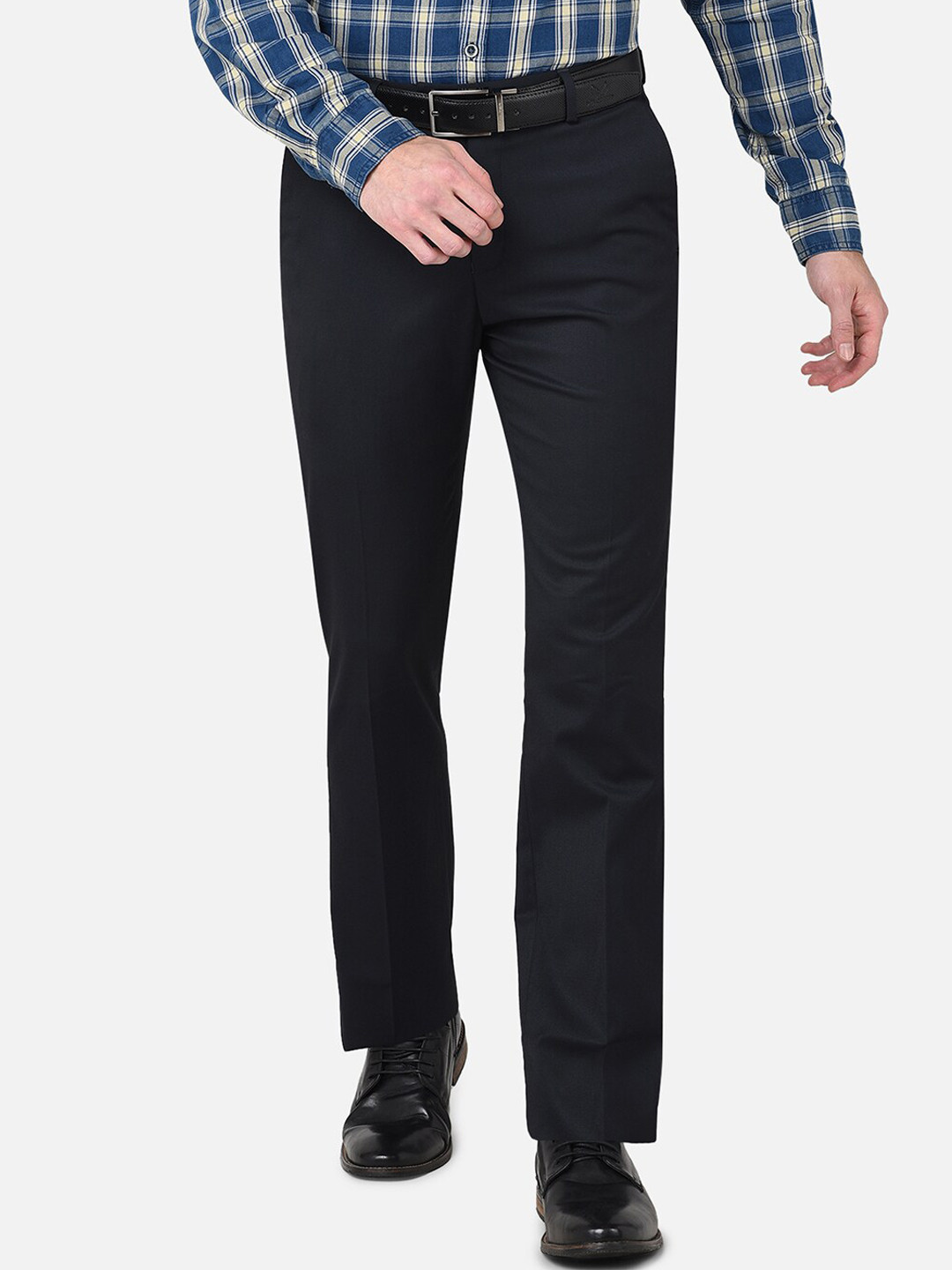 

Oxemberg Men Navy Blue Smart Slim Fit Wrinkle Free Trousers