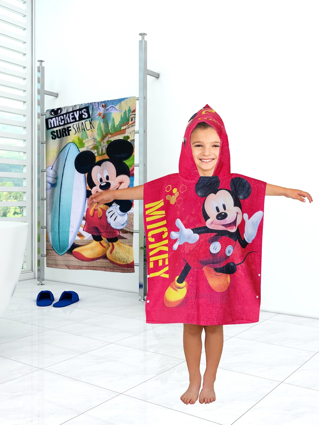 

Disney Pack of 2 Kids Mickey Mouse Printed Hooded Bath Towel, Red