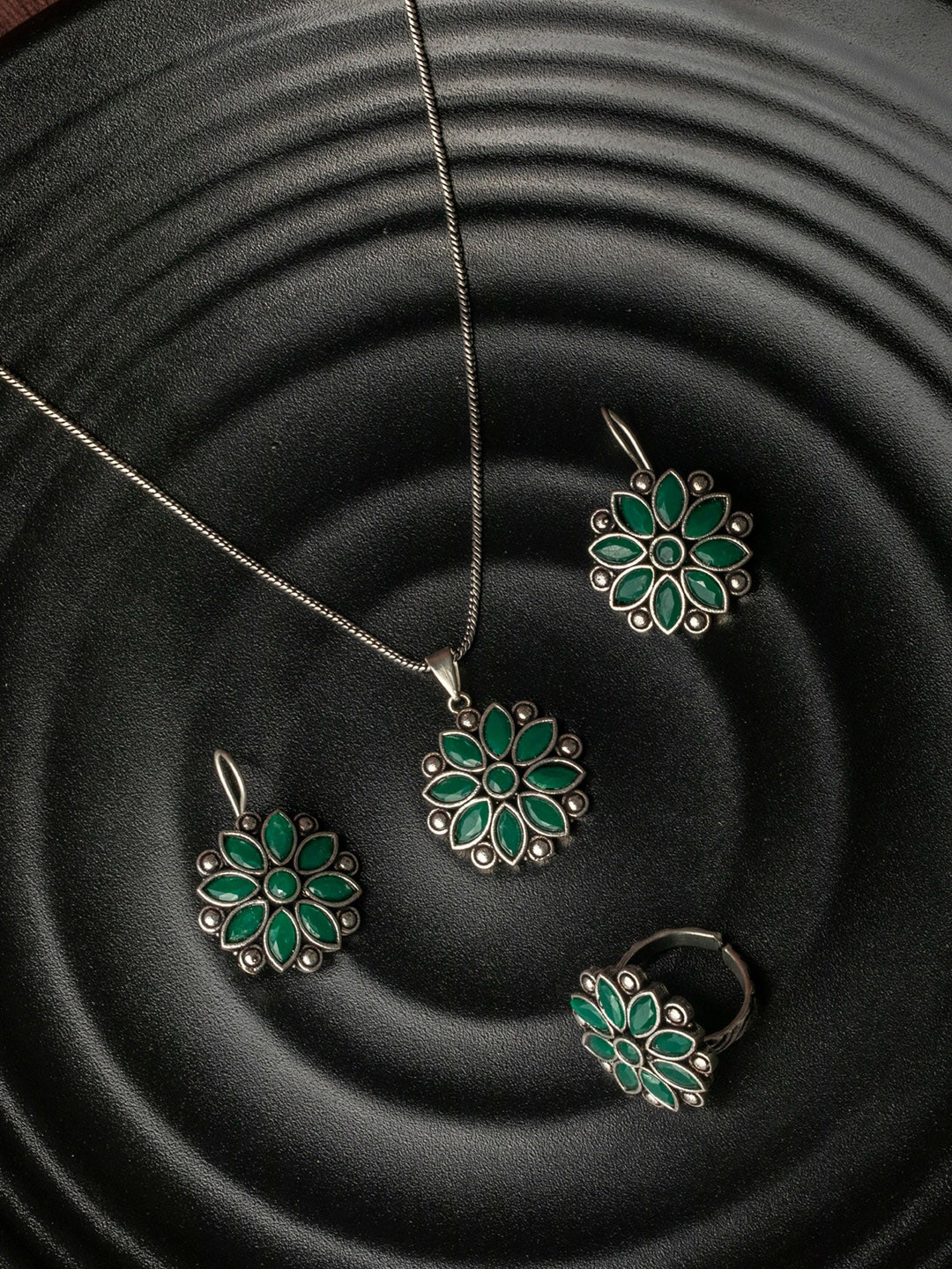 

Priyaasi Silver-Plated Green Stone Studded Jewellery Set