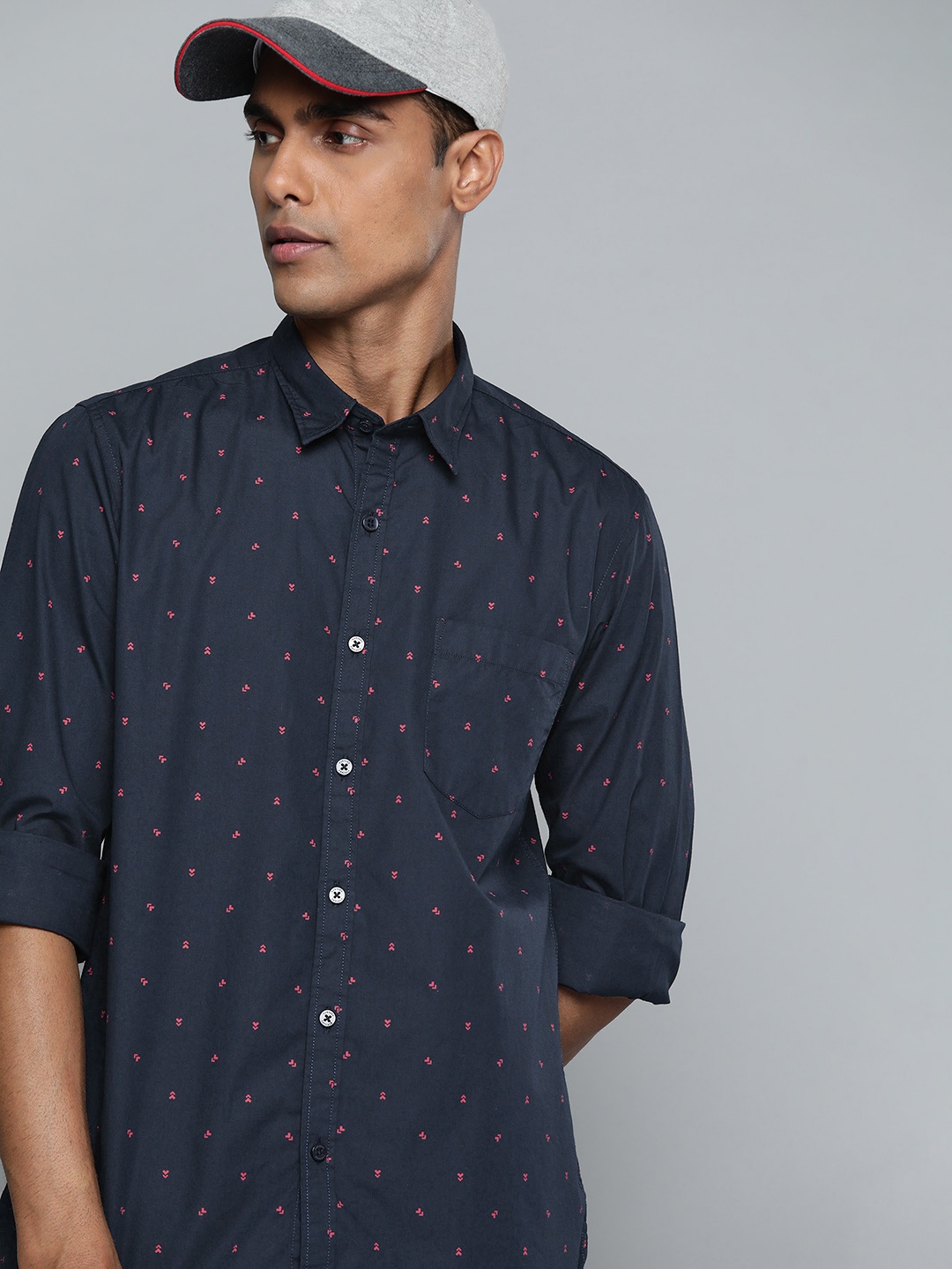 

Harvard Men Pure Cotton Navy Blue Printed Casual Shirt