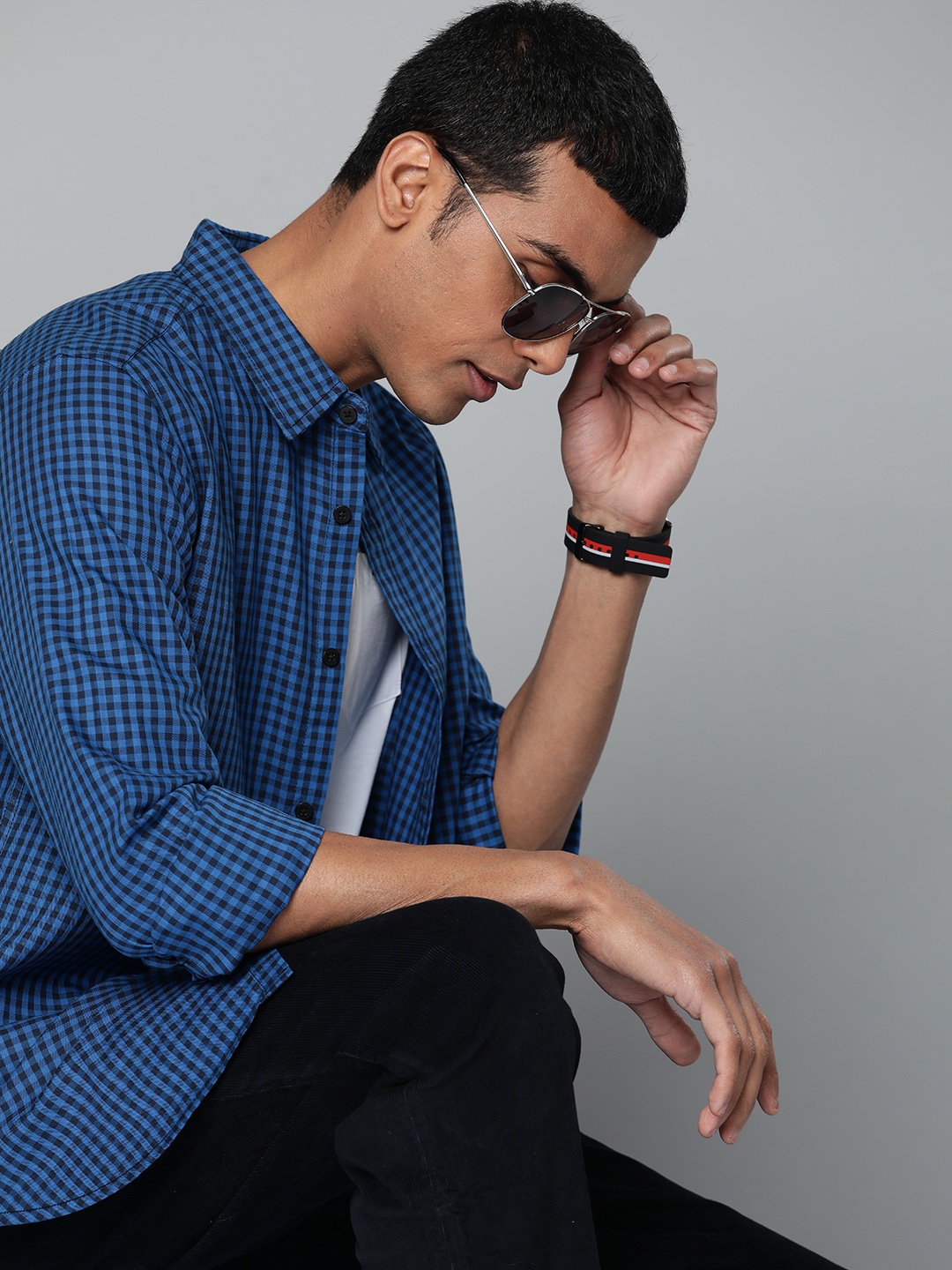 

Harvard Men Blue & Black Pure Cotton Checked Casual Shirt