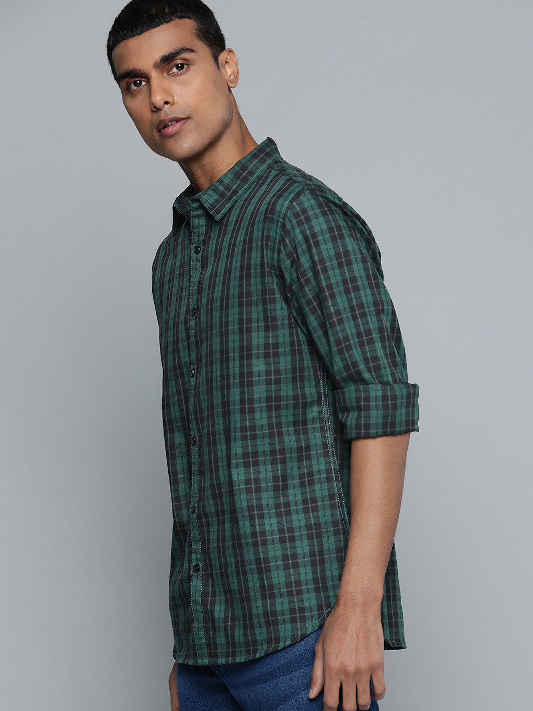 

Harvard Men Green & Black Pure Cotton Classic Fit Checked Casual Shirt