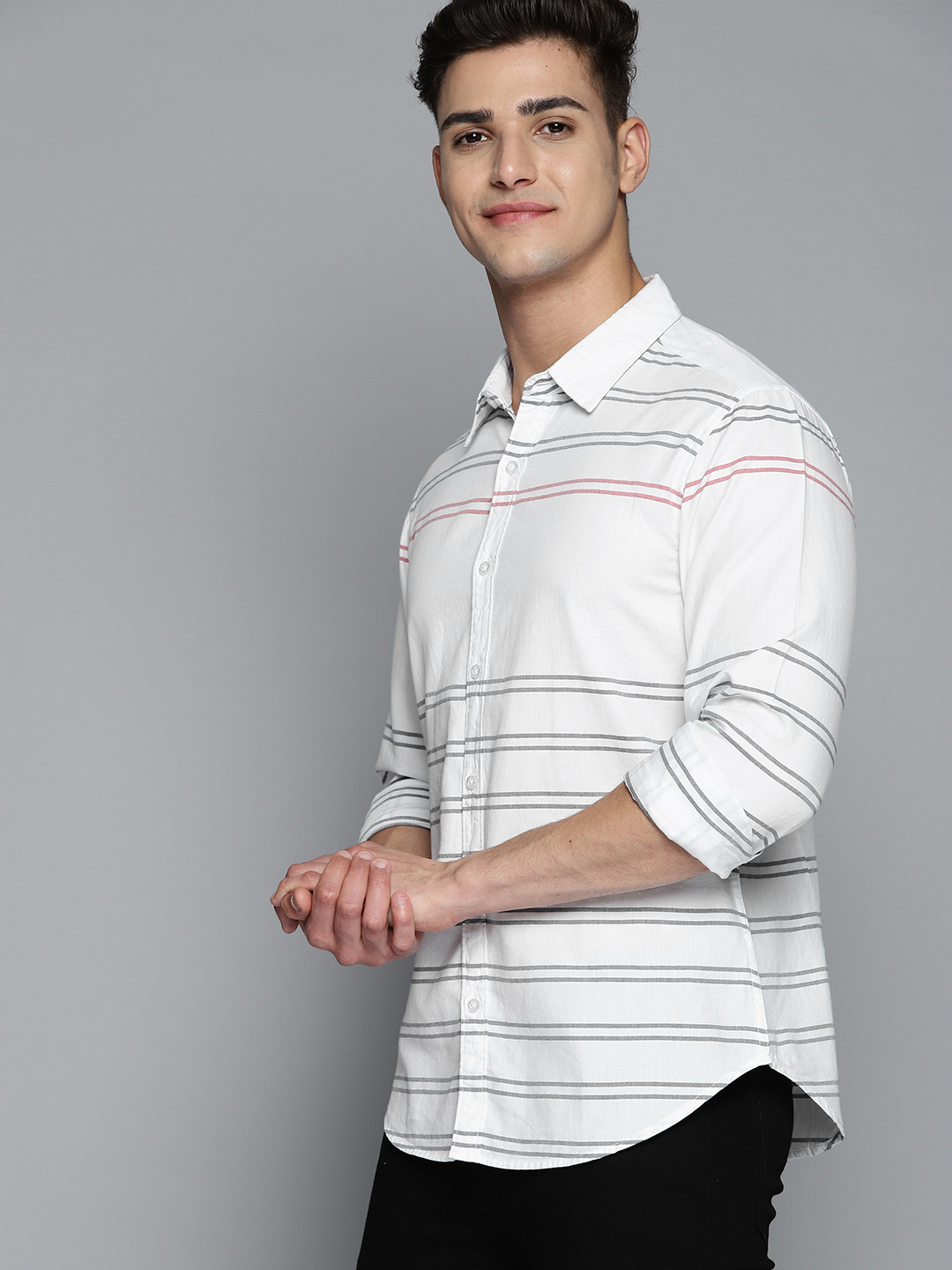 

Harvard Men White Pure Cotton Classic Fit Striped Casual Shirt