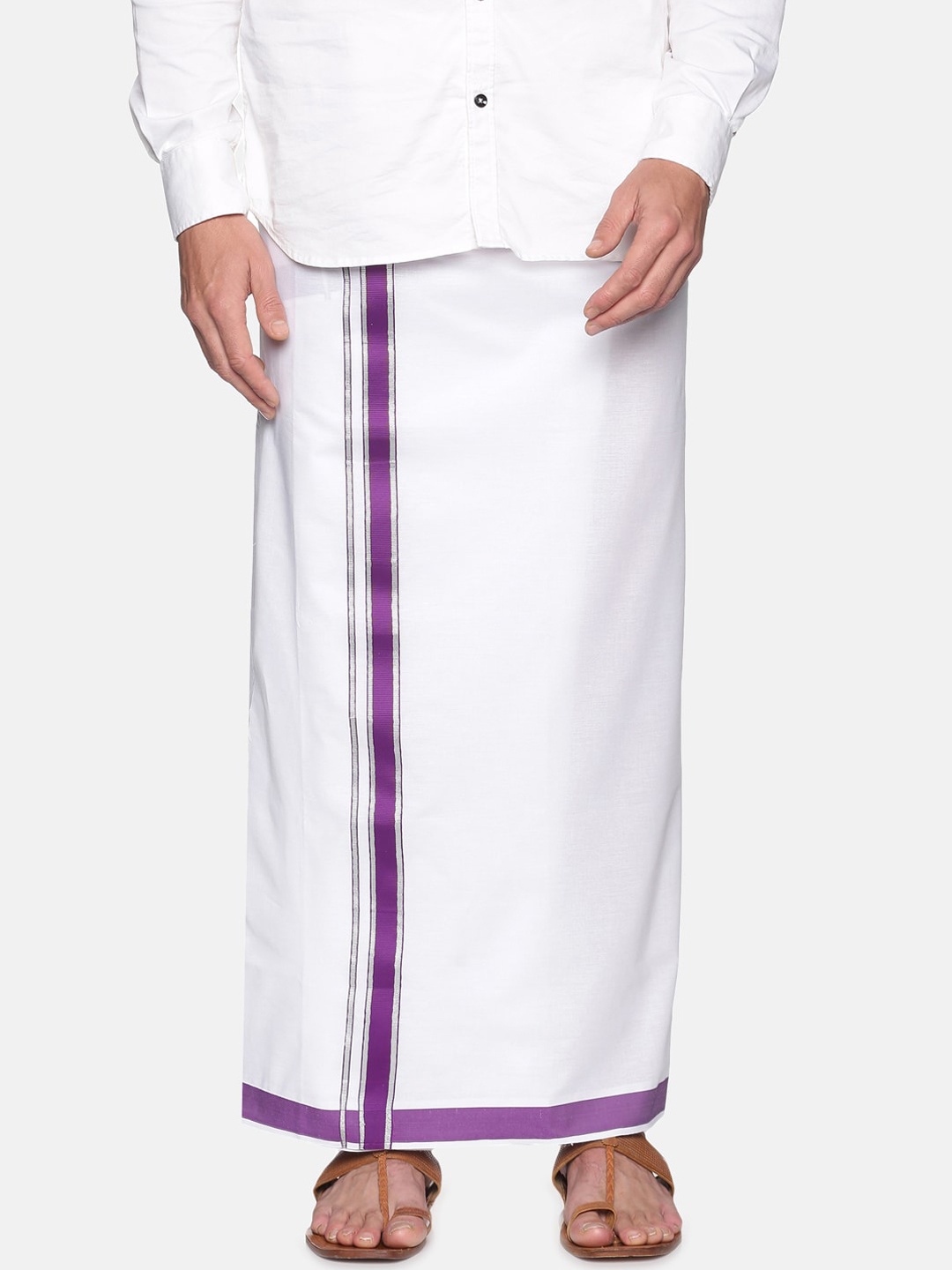 

Sethukrishna Men White Solid Cotton Dhoti