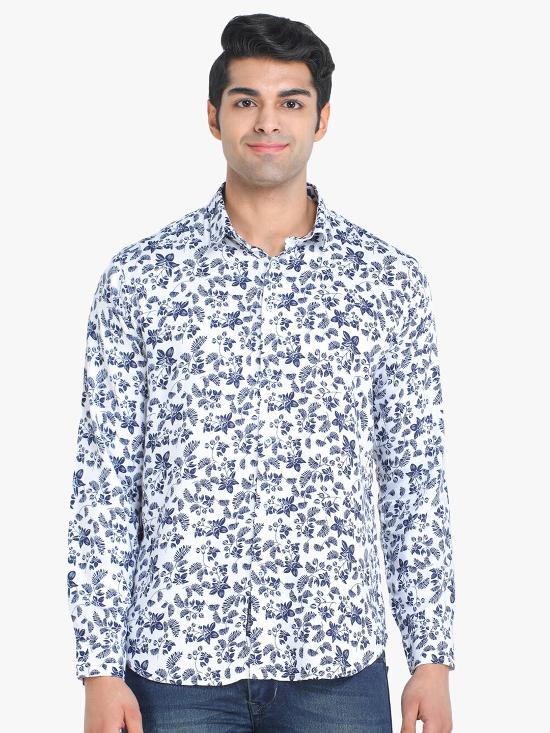

COLVYNHARRIS JEANS Men Navy Blue & White Slim Fit Floral Print Casual Shirt