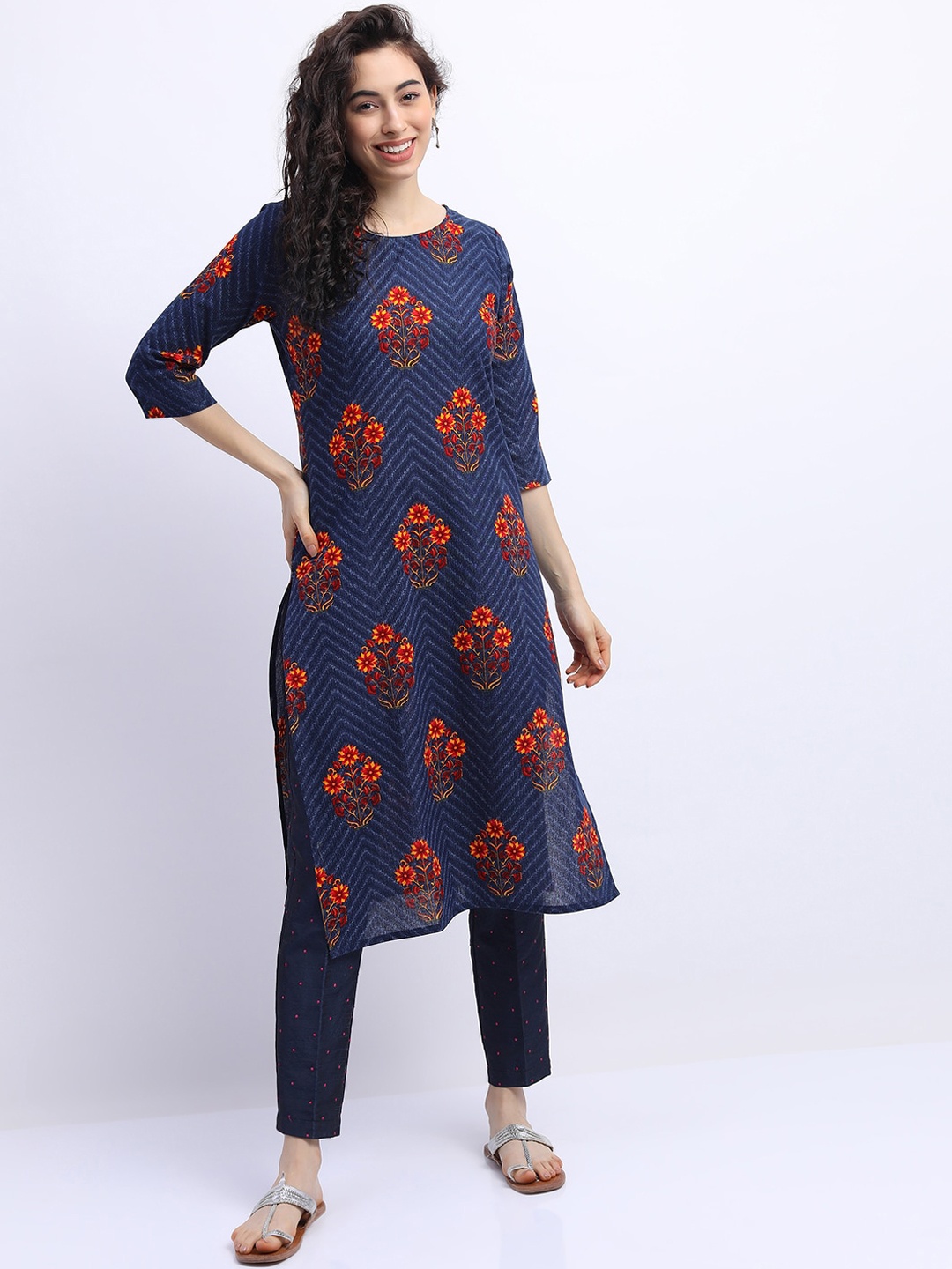 

Vishudh Women Navy Blue Ethnic Motifs Printed Straight Kurta