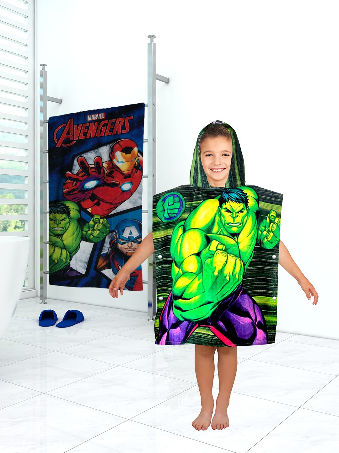 

Marvel Pack of 2 Kids Hulk & Avengers Printed Hooded Bath Towel, Red