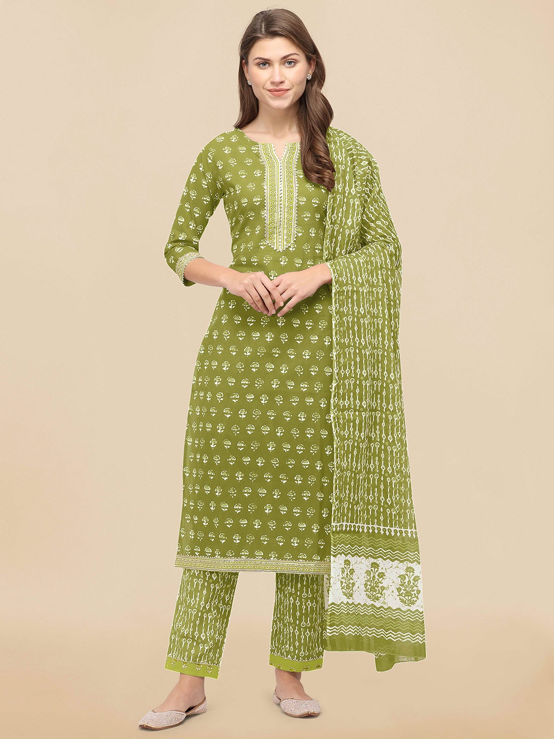 

KALINI Women Green Ethnic Motifs Printed Gotta Patti Kurta with Palazzos & With Dupatta