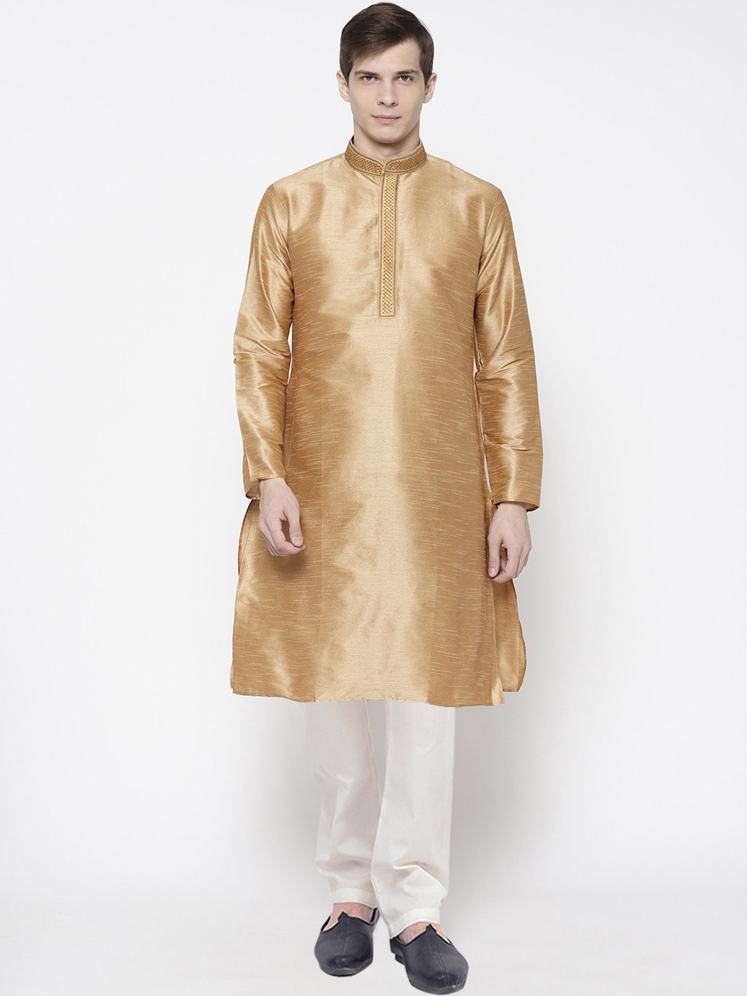 

SG LEMAN Men Gold-Toned & White Raw Silk Kurta With Pyjamas