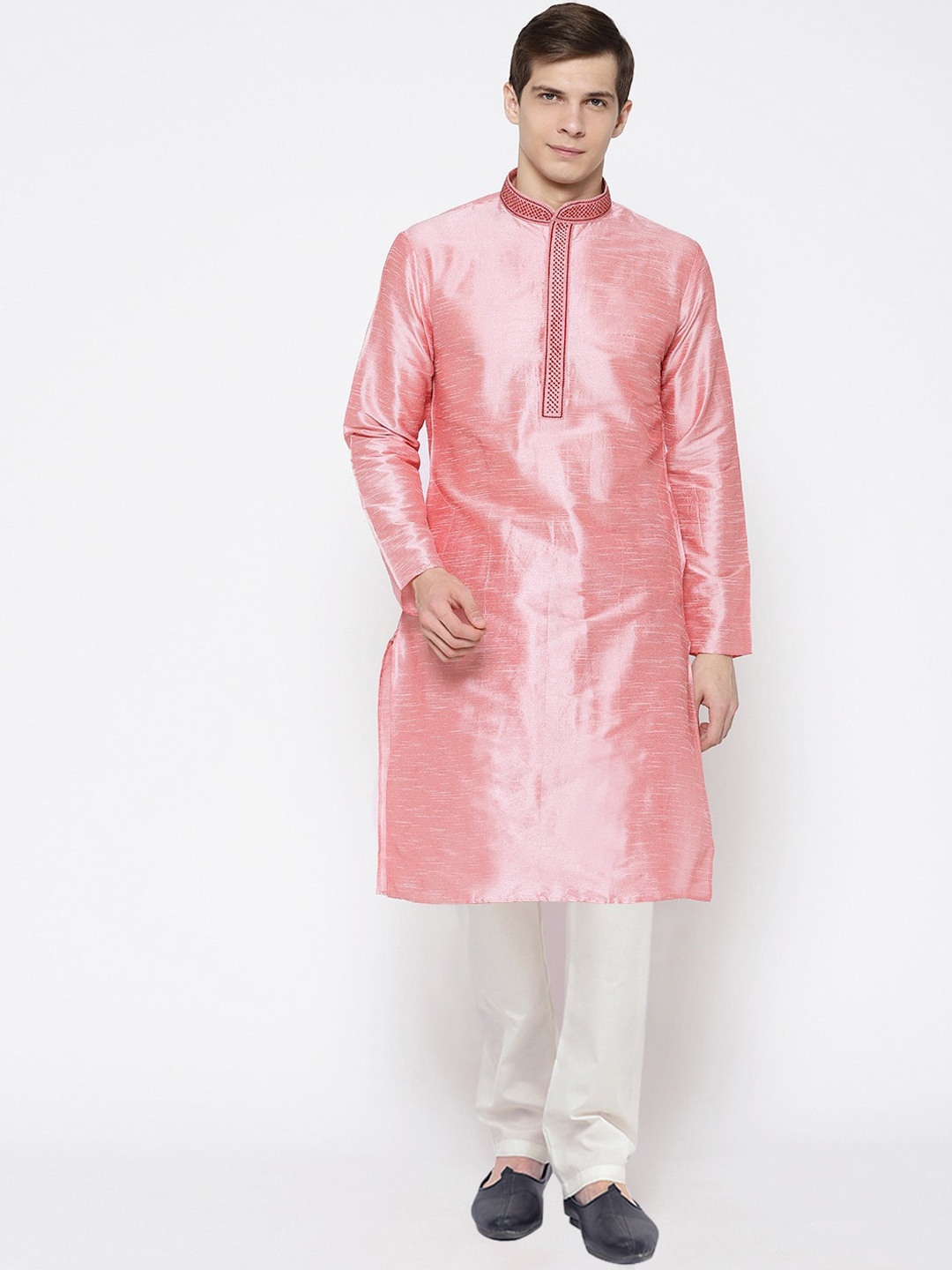 

SG LEMAN Men Peach-Coloured Embroidered Thread Work Raw Silk Kurta with Pyjamas