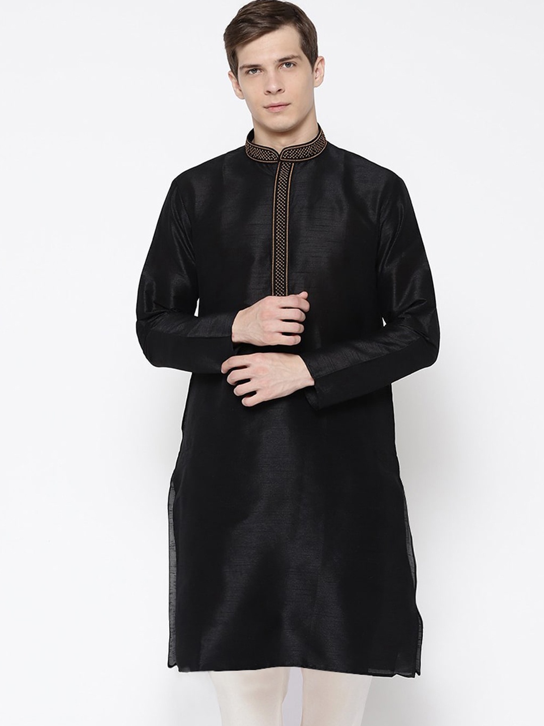 

SG LEMAN Men Black Thread Work Raw Silk Raw Silk Kurta