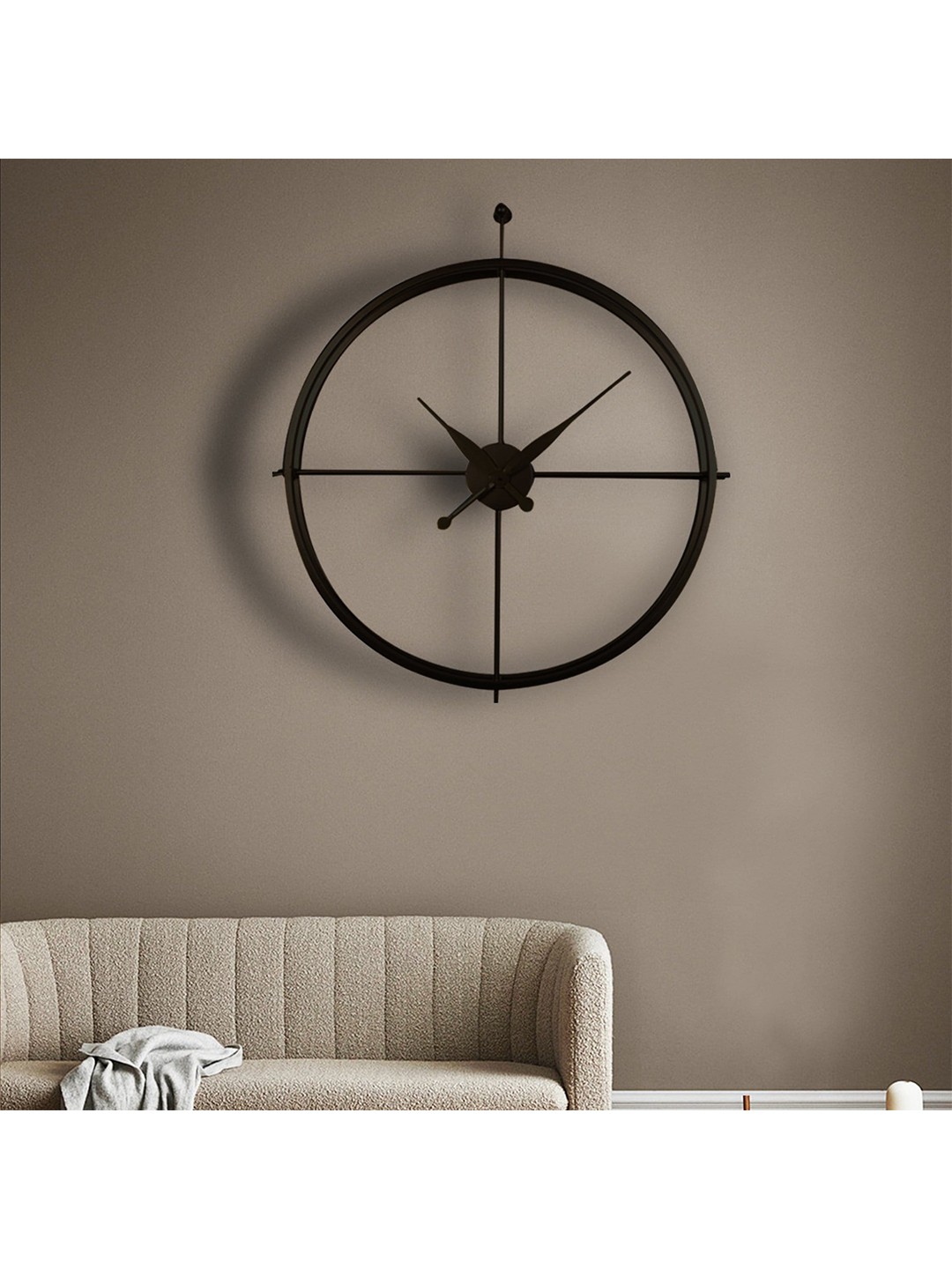 

THE ARTMENT Black Contemporary Wall Clock