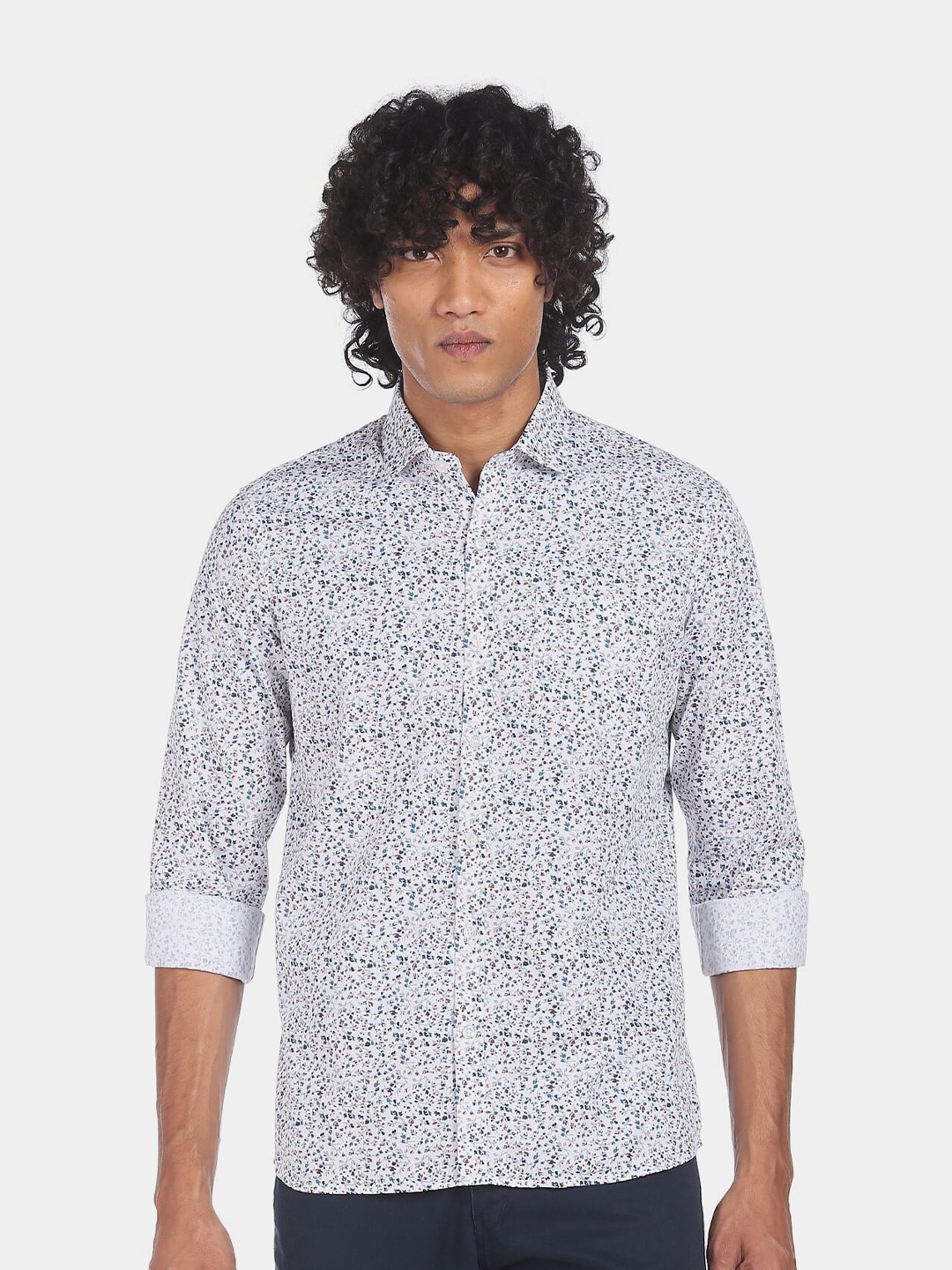 

Excalibur Men White Floral Printed Casual Shirt