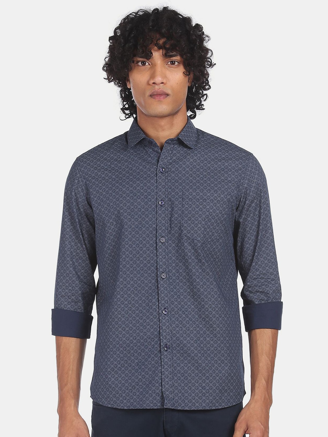 

Excalibur Men Navy Blue Printed Pure Cotton Casual Shirt