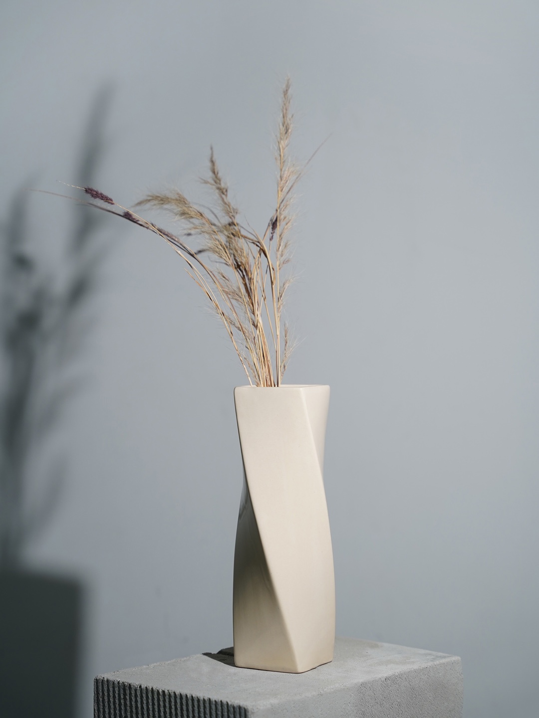 

Folkstorys White Solid Ceramic Vase