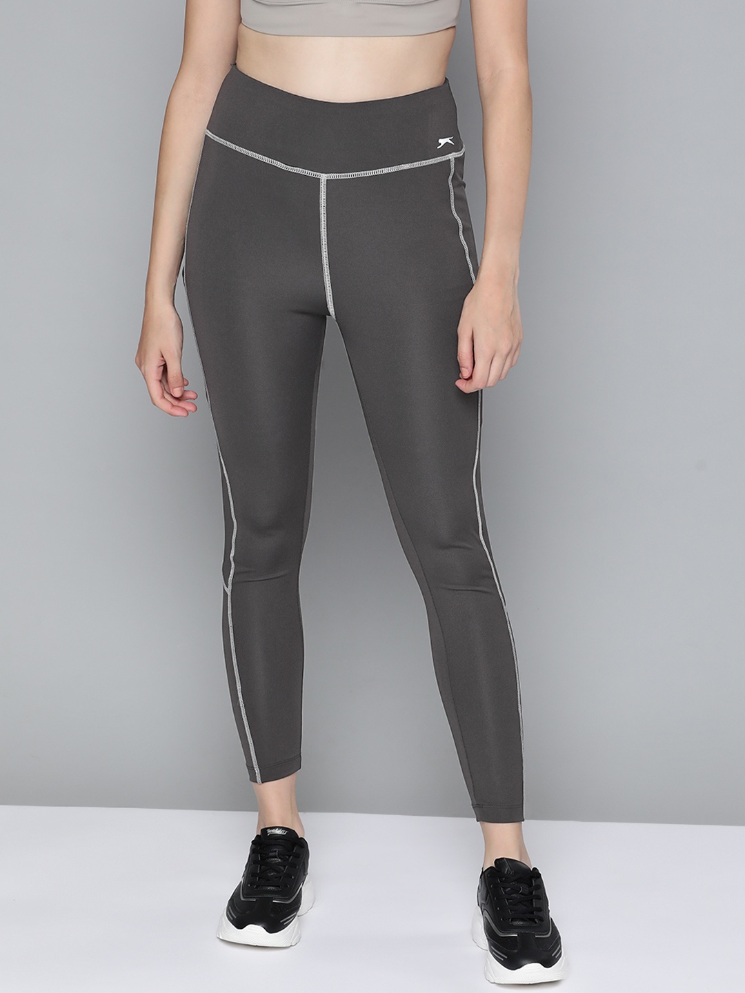 

Slazenger Women Charcoal Solid Rapid-Dry Sports Tights