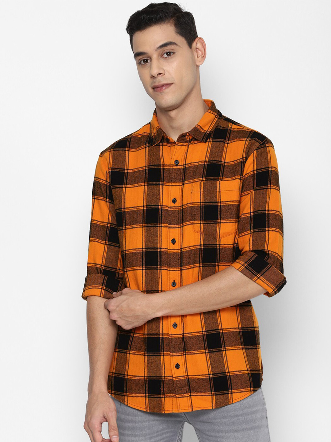 

FOREVER 21 Men Orange Checked Rolled-Up Sleeved Casual Shirt