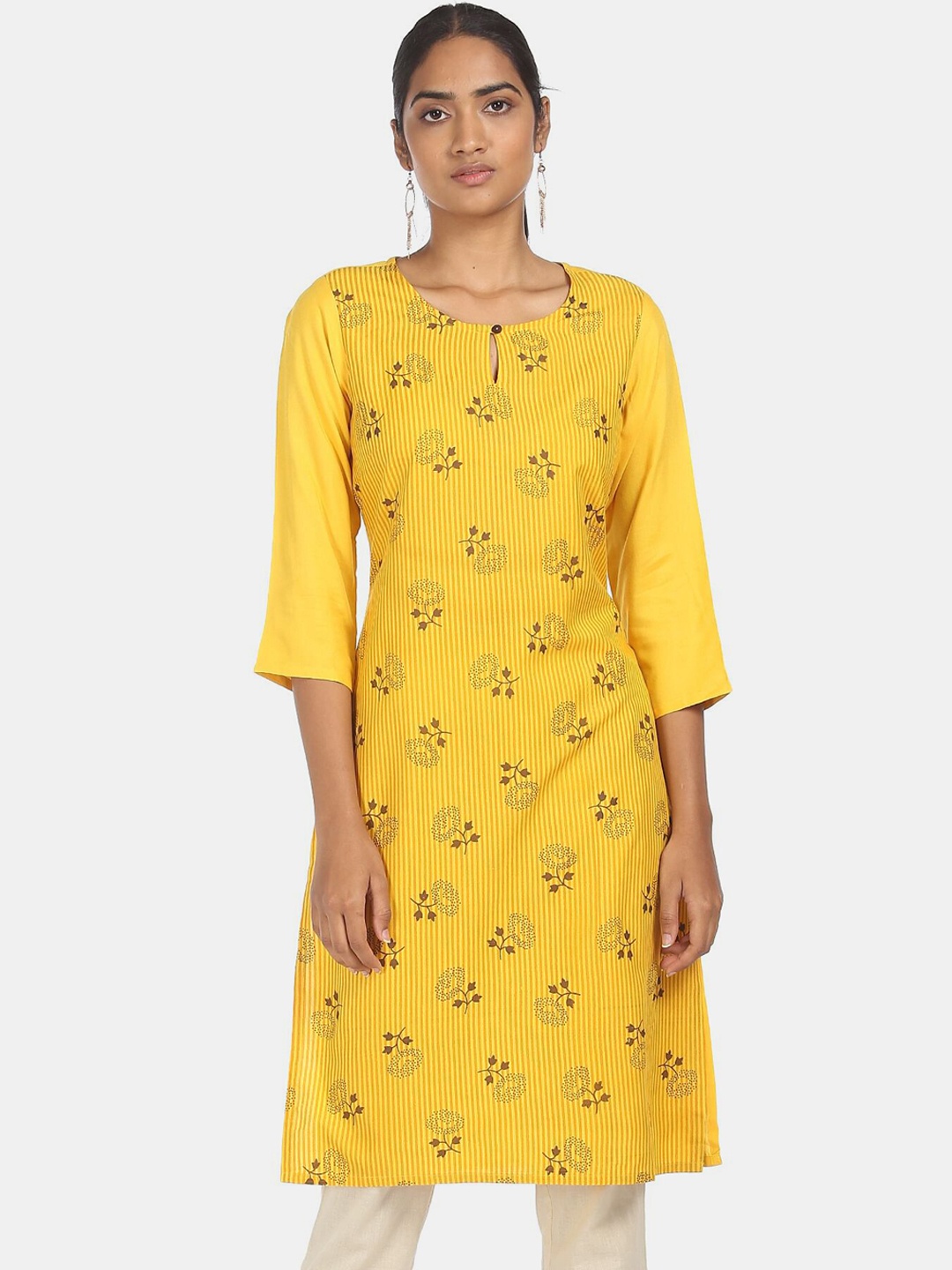

Karigari Women Yellow Floral Printed Keyhole Neck Kurta