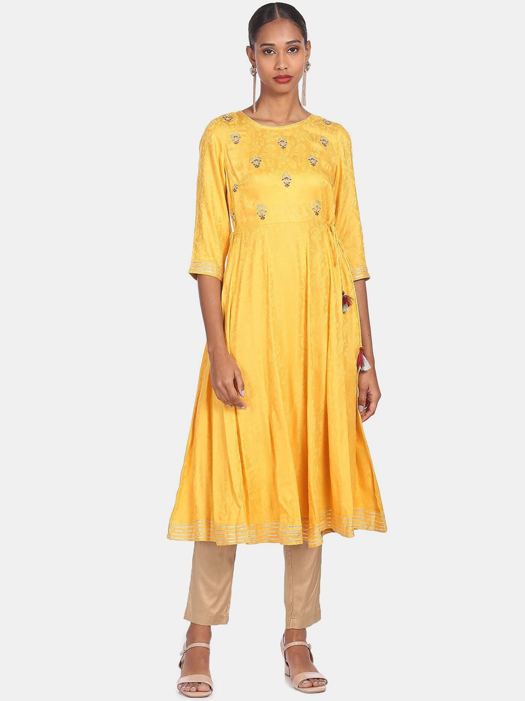 

Anahi Women Yellow Embroidered Anarkali Kurta
