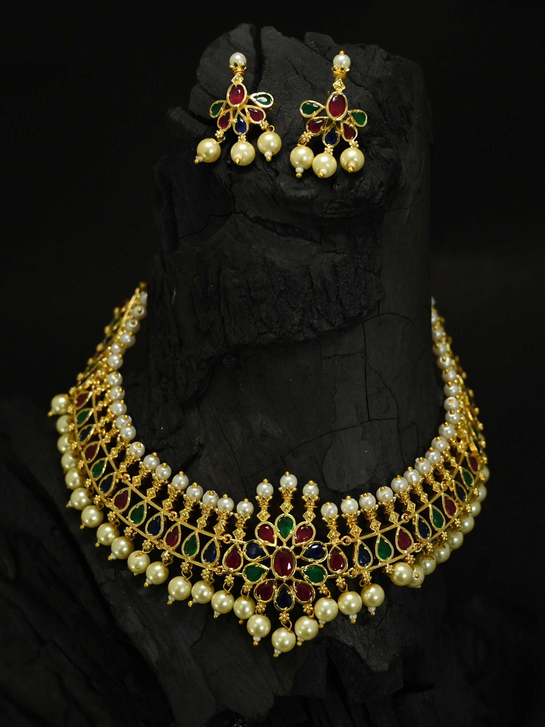 

justpeachy Gold-Plated Green & Pink Stone-Studded Jewellery Set