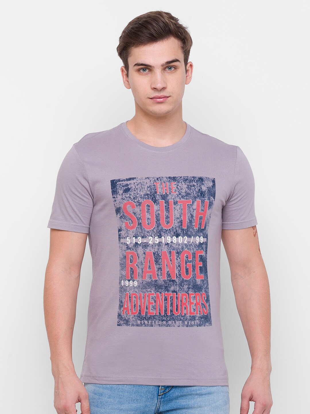 

Globus Men Grey Typography Printed Slim Fit T-shirt