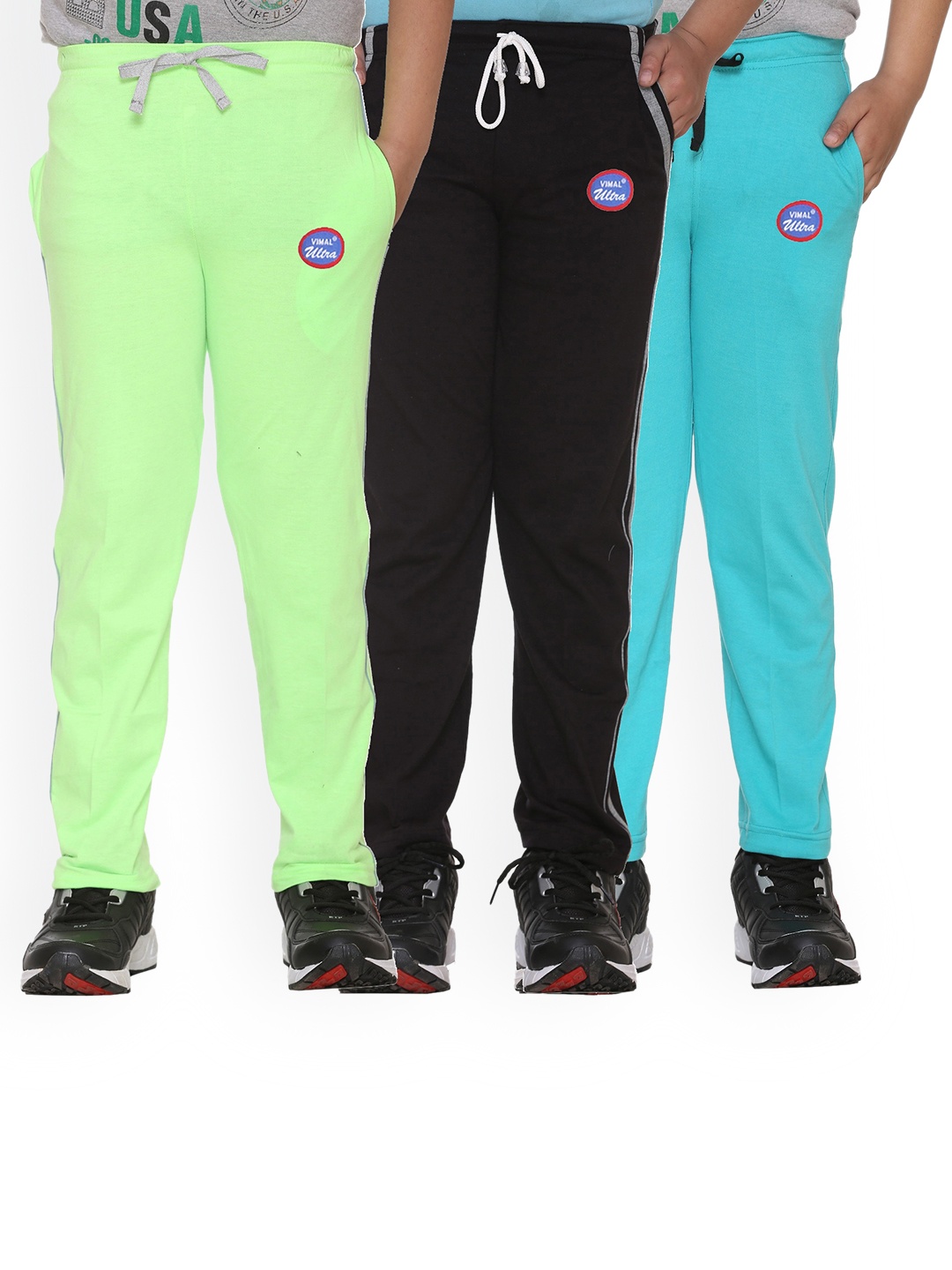 

VIMAL JONNEY Kids Green, Blue & Black Pack Of 3 Solid Cotton Track Pants