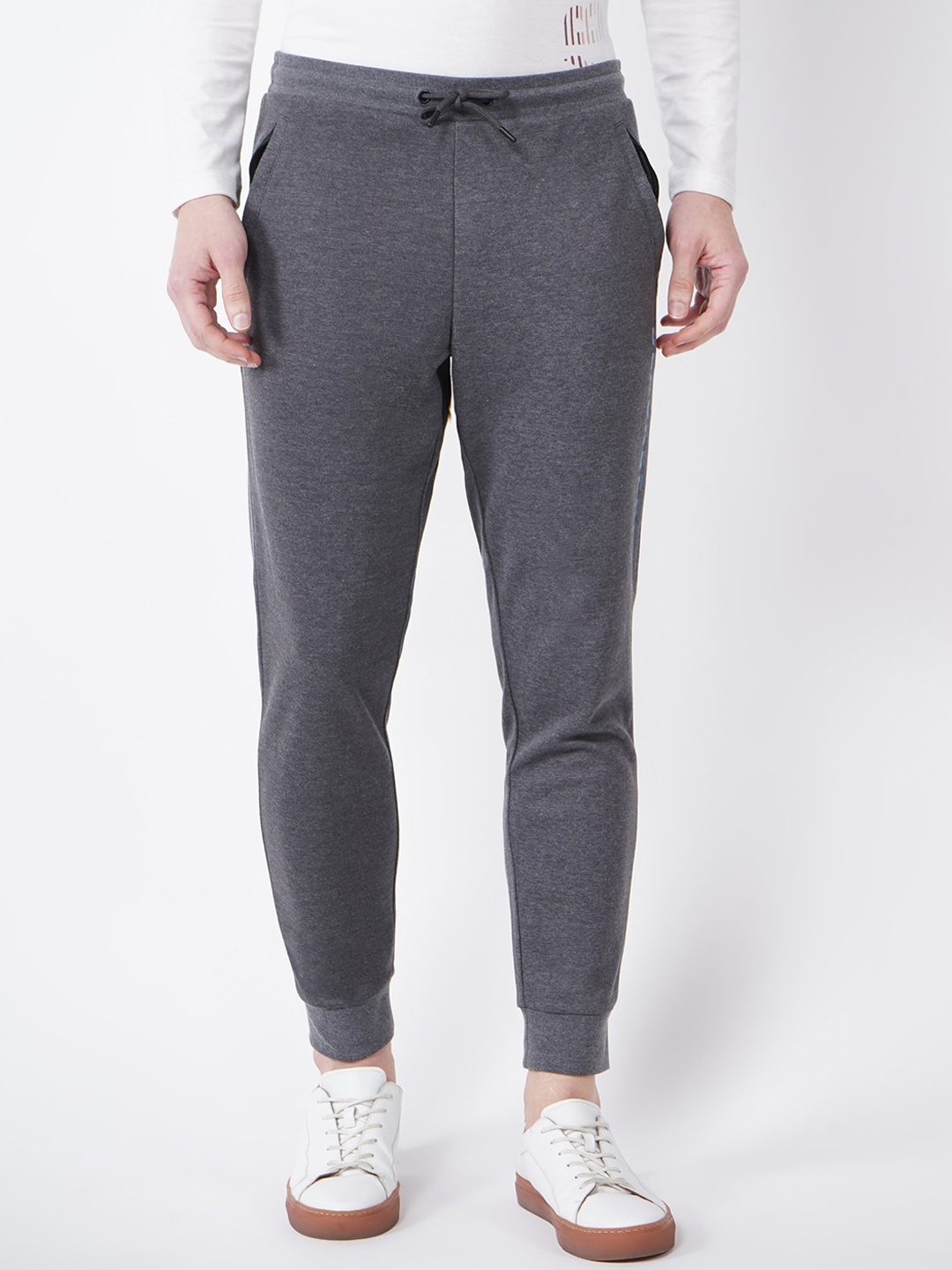 

Blackberrys Men Grey Slim Fit Joggers Trousers