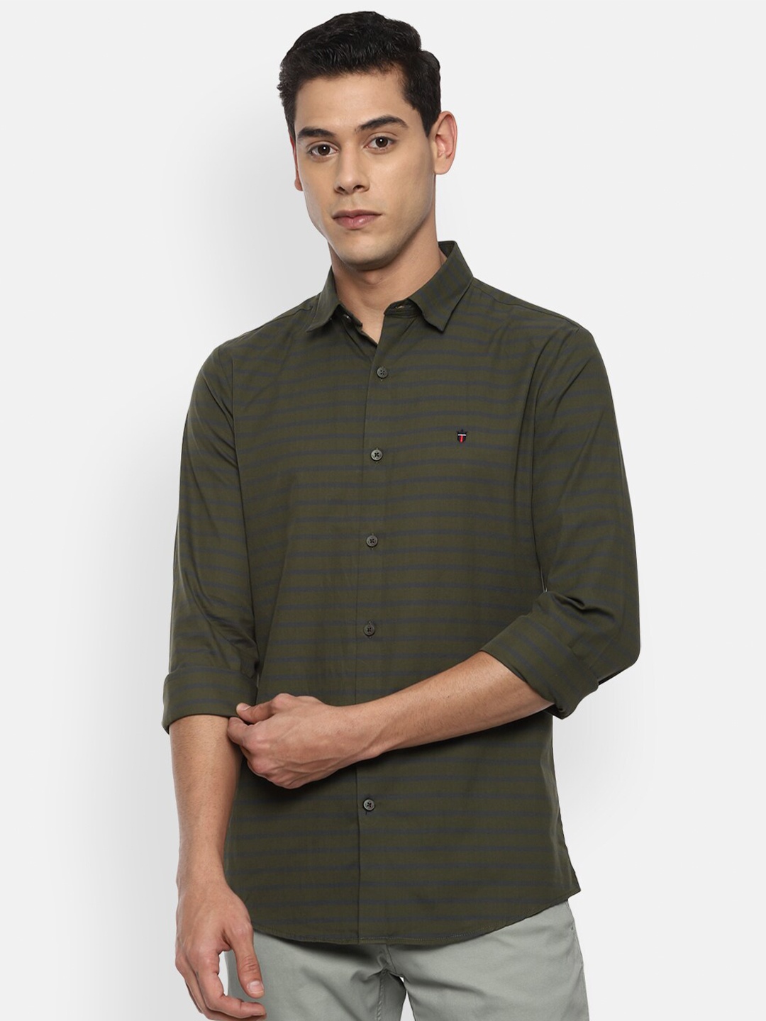 

Louis Philippe Sport Men Green Slim Fit Checked Casual Shirt