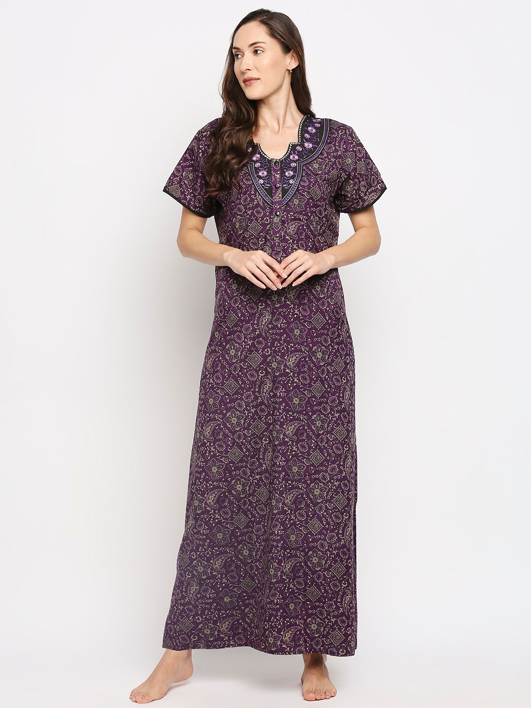 

Pretty Awesome Purple Printed Cotton Blend Maxi Nightdress