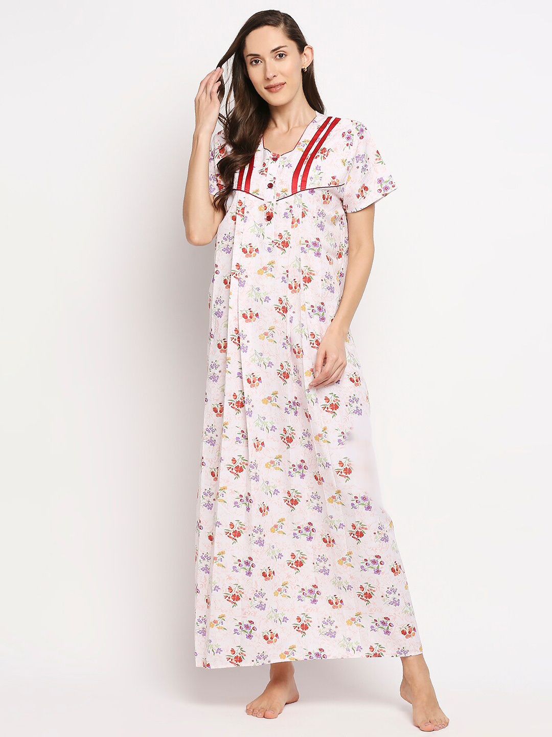 

Pretty Awesome White Printed Lace Maxi Nightdress