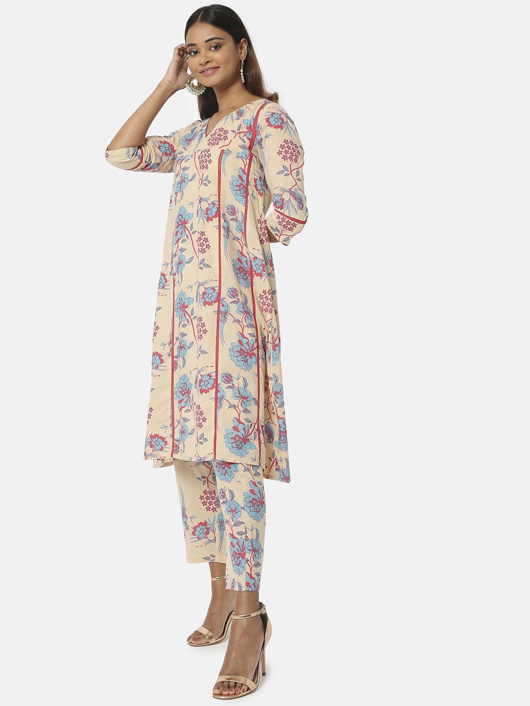 

Saaki Women Beige Floral Printed Pure Cotton Kurta with Trousers