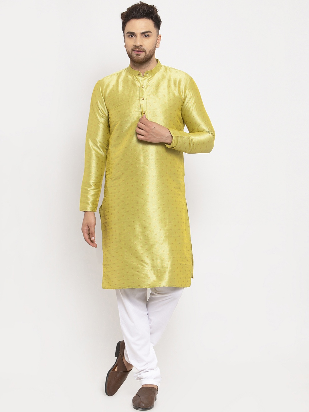 

Jompers Men Lime Green & White Dupion Silk Kurta with Pyjamas